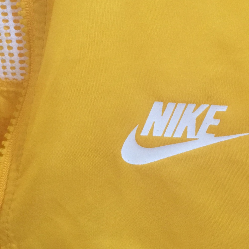 vintage nike windbreaker